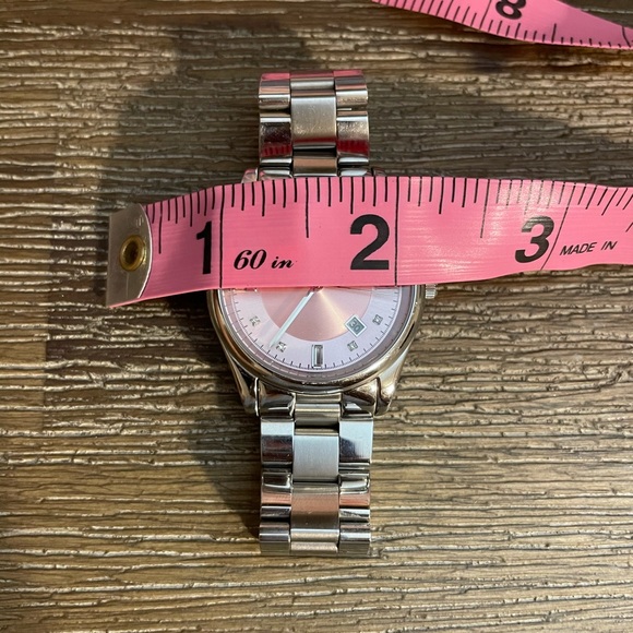 Micheal Kors Stainless Steel Watch - Picture 8 of 9